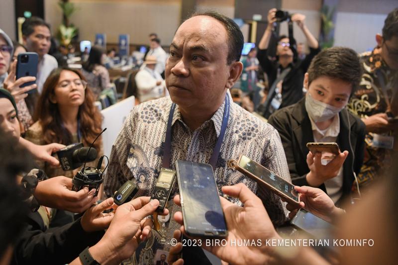 kominfo-menteri-budi-arie-KKT-AIS-Forum-2023-DRA-22