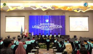 Wisuda Polibest 4[1]