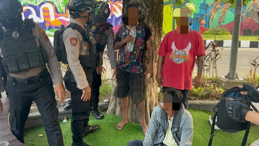 WhatsApp Image 2025-10-16 at 23.33.06_83c72006