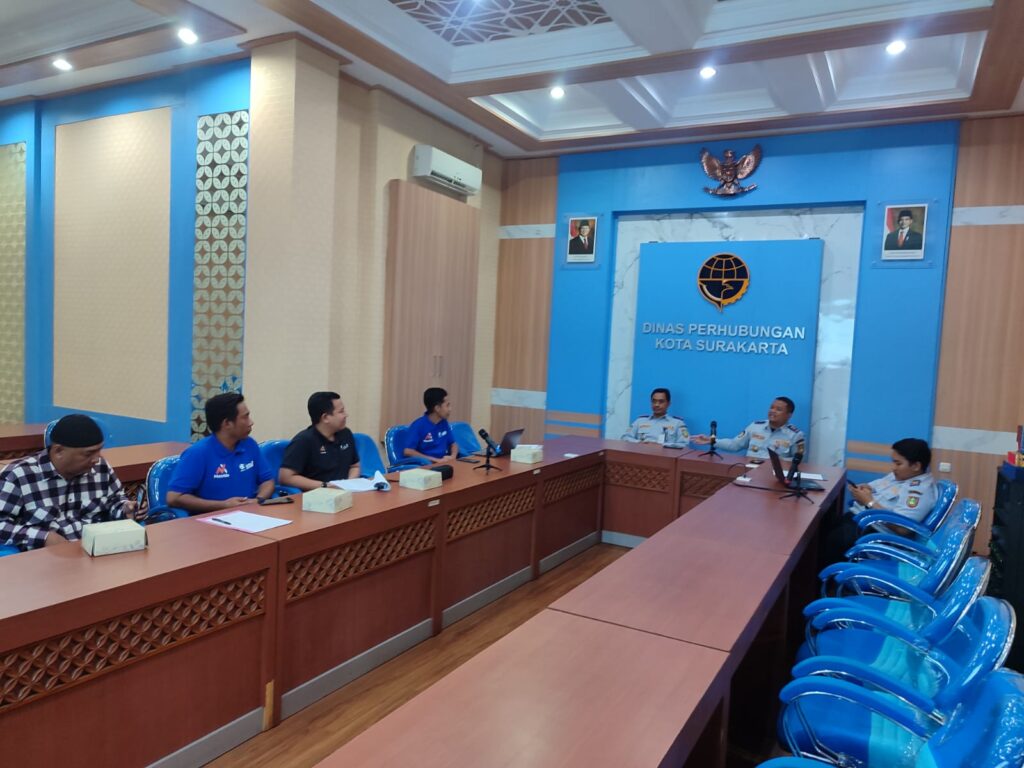 bajaj with dishub solo 3